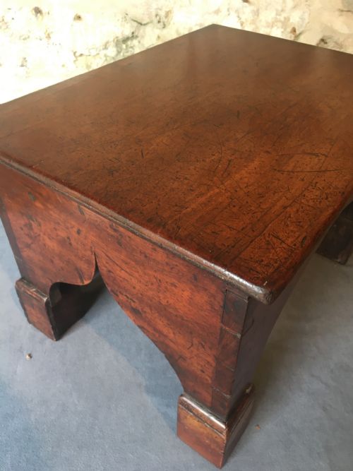 LOW GOTHIC TABLE - ADDITIONAL PHOTO 20