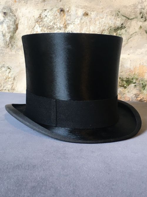 SILK TOP HAT BOX IN SUPERB CONDITION - ADDITIONAL PHOTO 25
