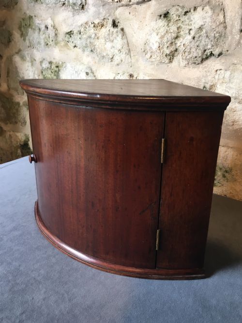 A CHARMING VICTORIAN CORNER CUPBOARD - ADDITIONAL PHOTO 6