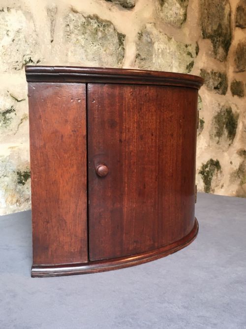 A CHARMING VICTORIAN CORNER CUPBOARD - ADDITIONAL PHOTO 10