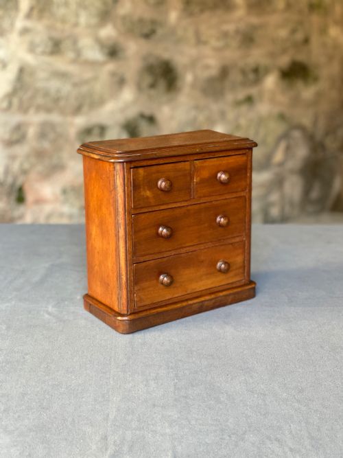 JEWELLERY BOX AS A MINIATURE CHEST OF DRAWERS - ADDITIONAL PHOTO 2
