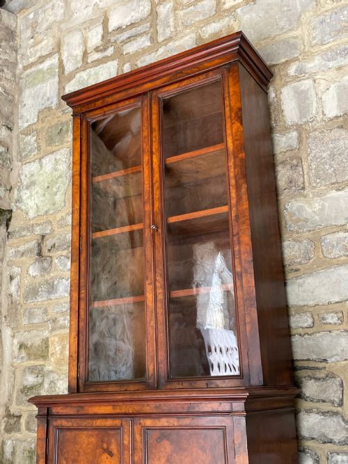 SMALLMEDIUM LIBRARY BOOKCASE IN BURR WALNUT - ADDITIONAL PHOTO 7