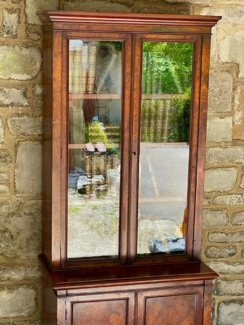 SMALLMEDIUM LIBRARY BOOKCASE IN BURR WALNUT - ADDITIONAL PHOTO 25