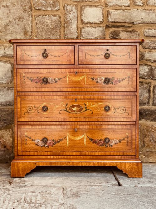 SMALL CHEST OF DRAWERS IN SATINWOOD - ADDITIONAL PHOTO 5
