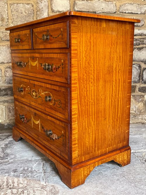 SMALL CHEST OF DRAWERS IN SATINWOOD - ADDITIONAL PHOTO 12