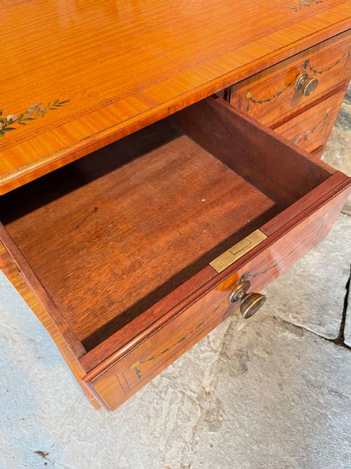 SMALL CHEST OF DRAWERS IN SATINWOOD - ADDITIONAL PHOTO 27