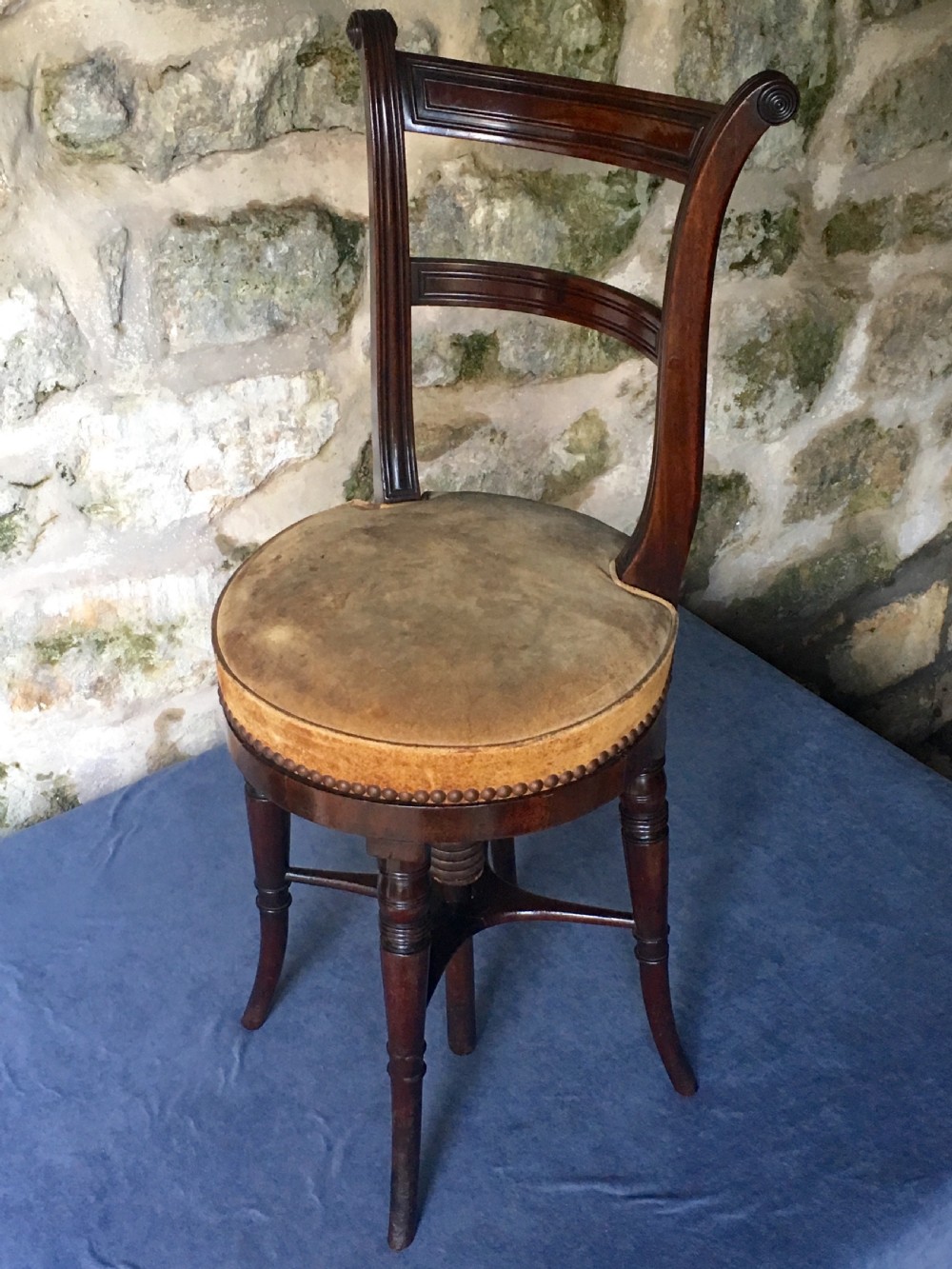 Adjustable music stool for piano/harp/cello  View XIV