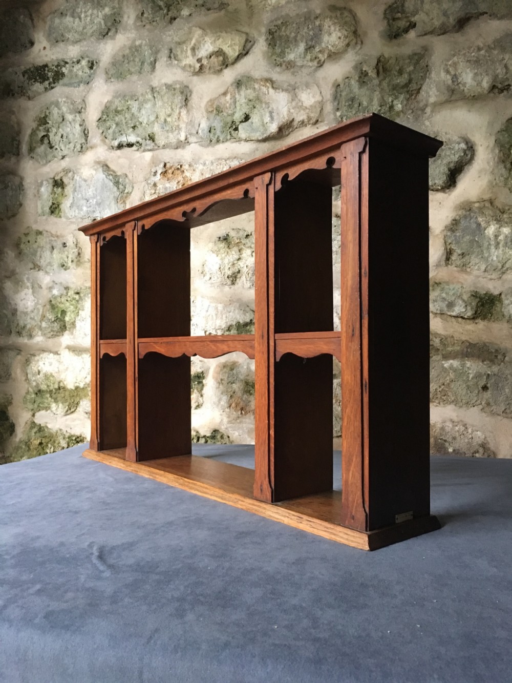 Small set of wall shelves View II