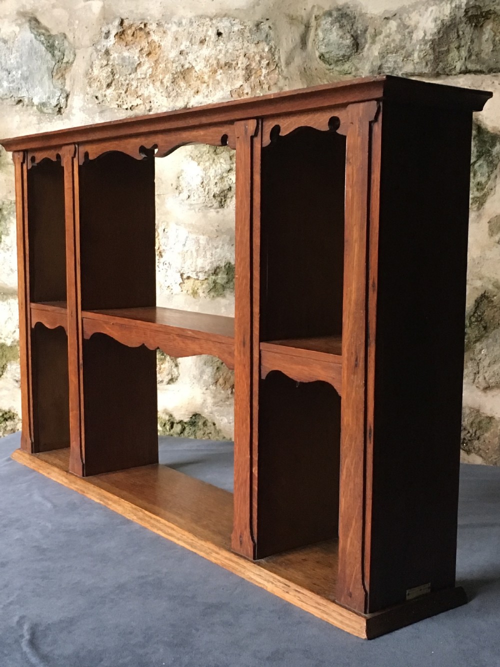 Small set of wall shelves View III