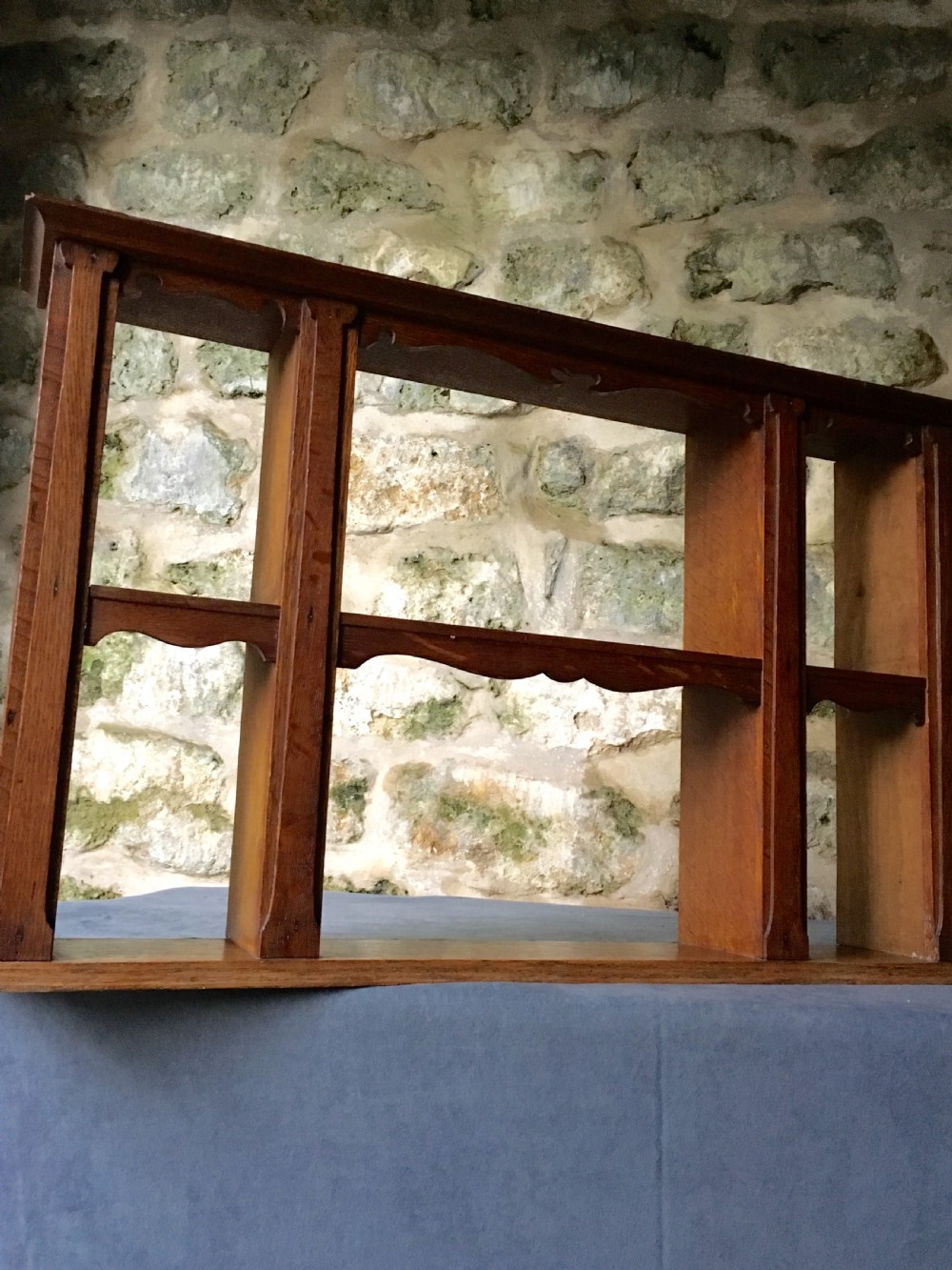 Small set of wall shelves View XVII