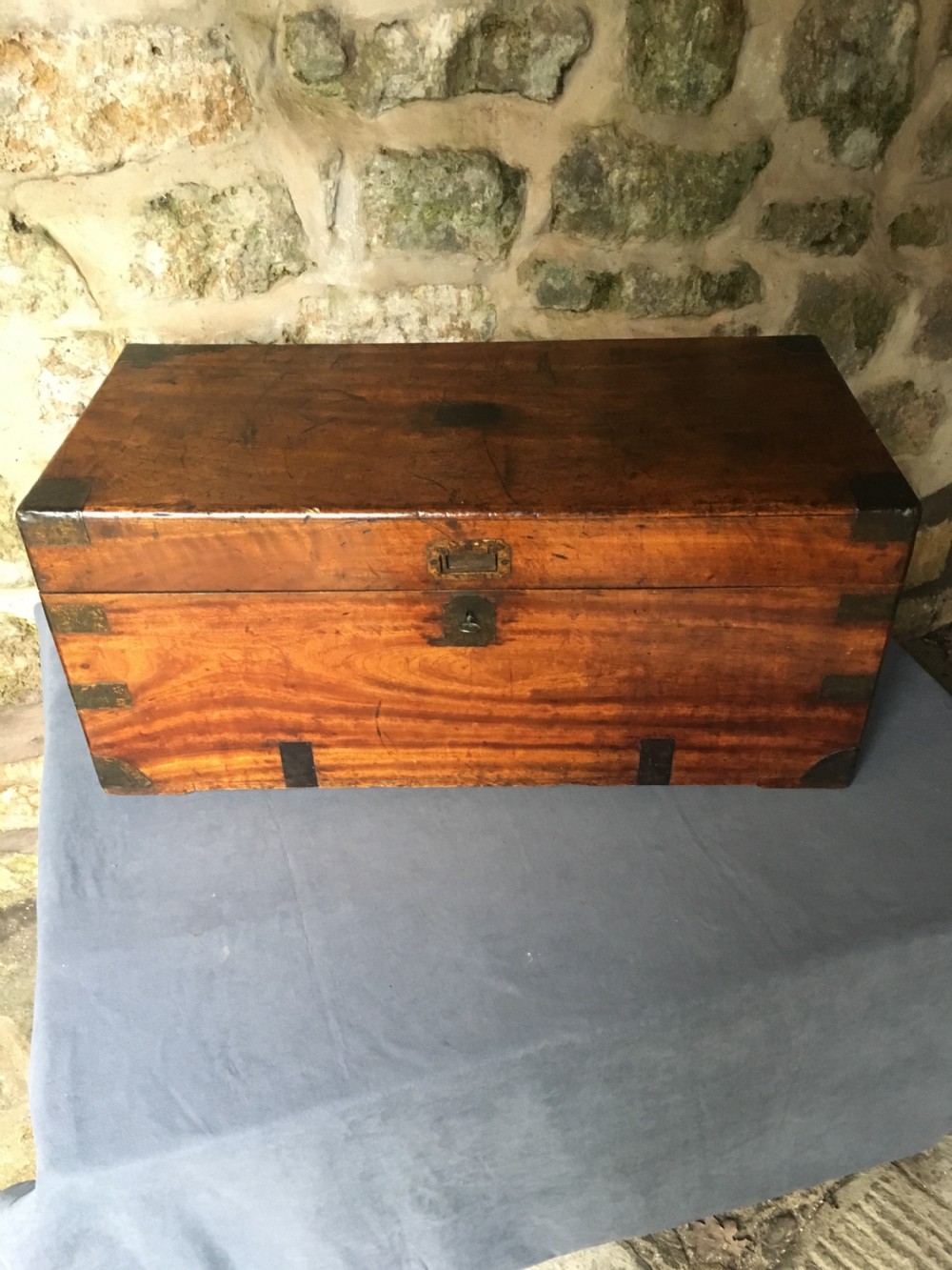 Blanket chest or trunk in camphorwood View III