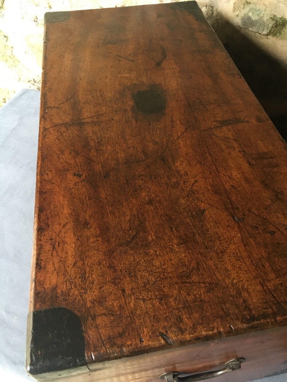 Blanket chest or trunk in camphorwood View IX