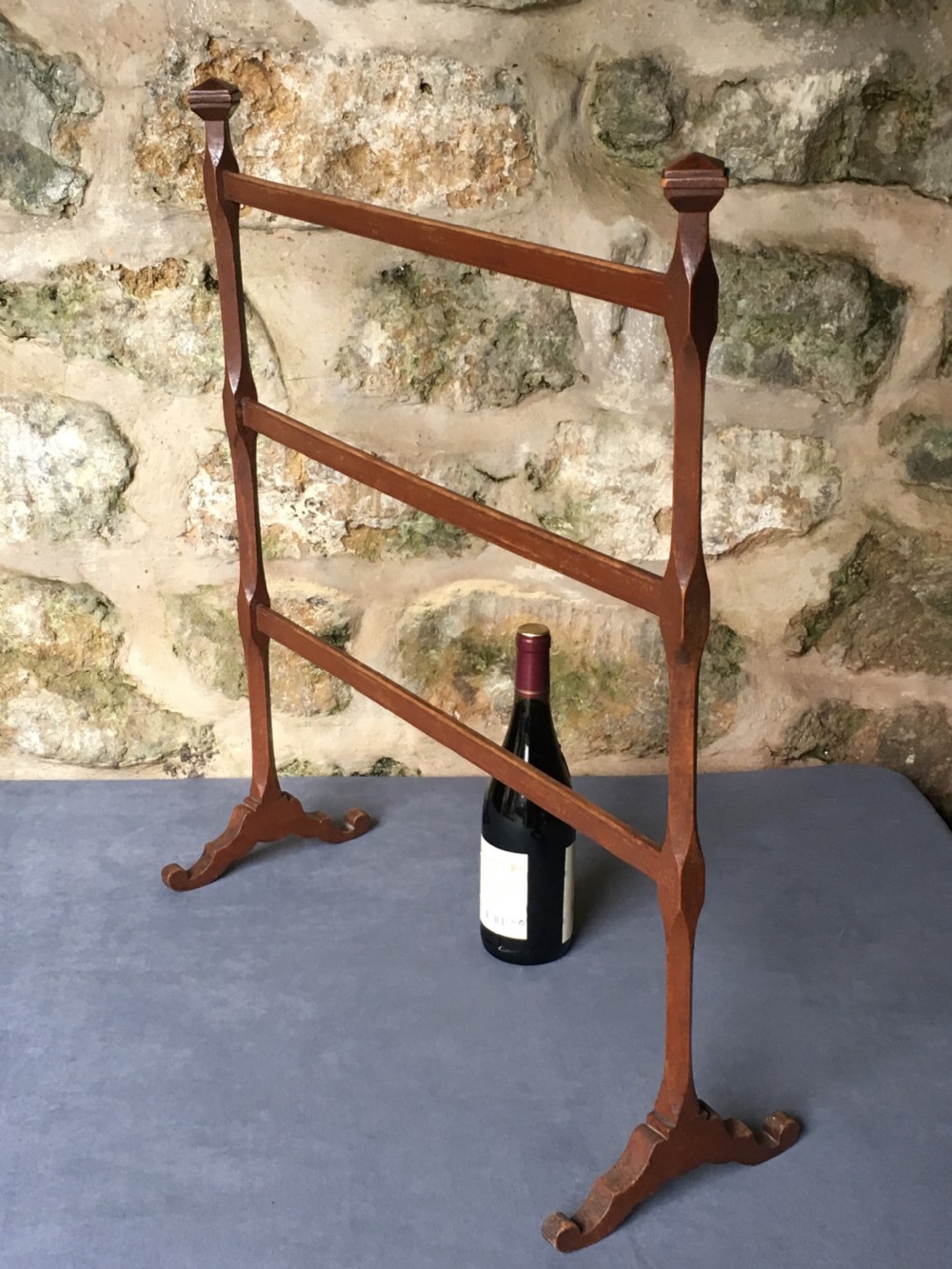 Small towel rail View II