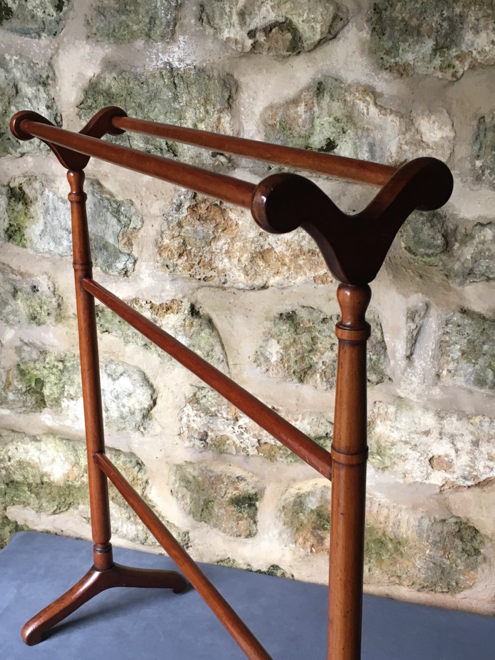  High quality Victorian towel rail  View III