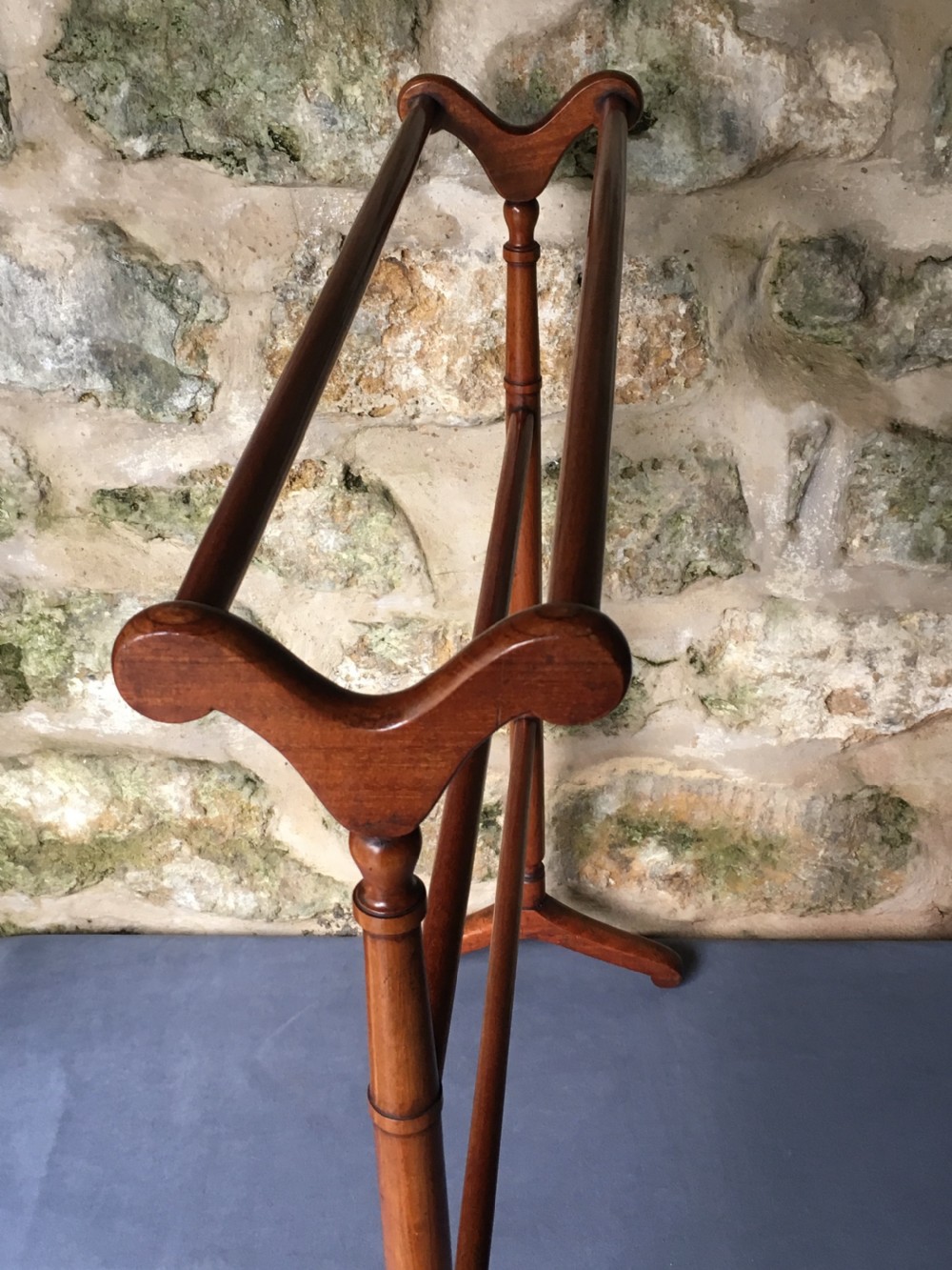  High quality Victorian towel rail  View XV