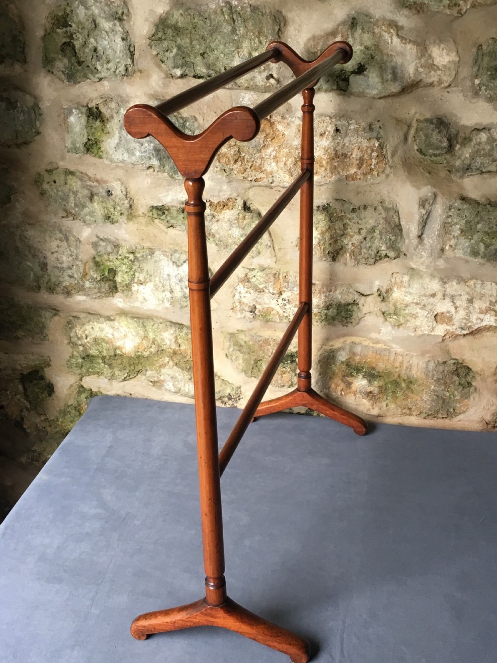  High quality Victorian towel rail  View XVI