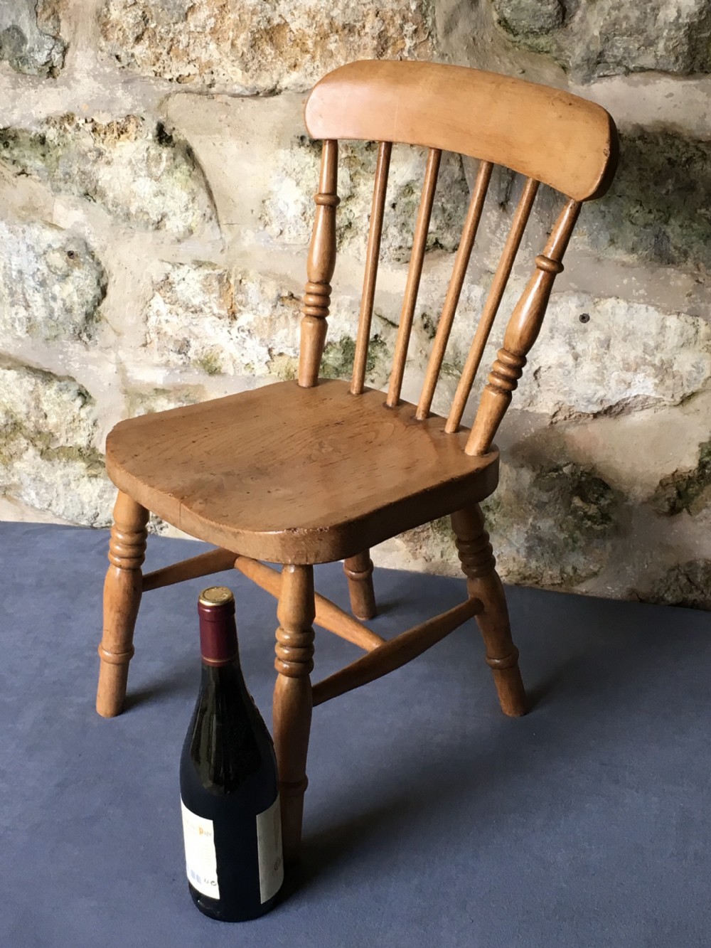 Beautiful little child's chair View XIV