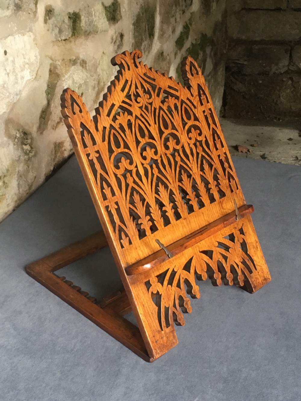 Top quality c19th book stand 