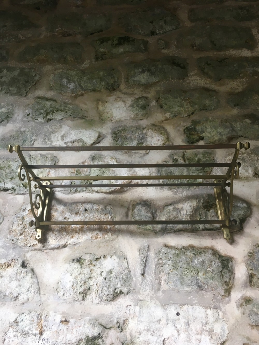 Early c20th wall-mounted shelf View XII