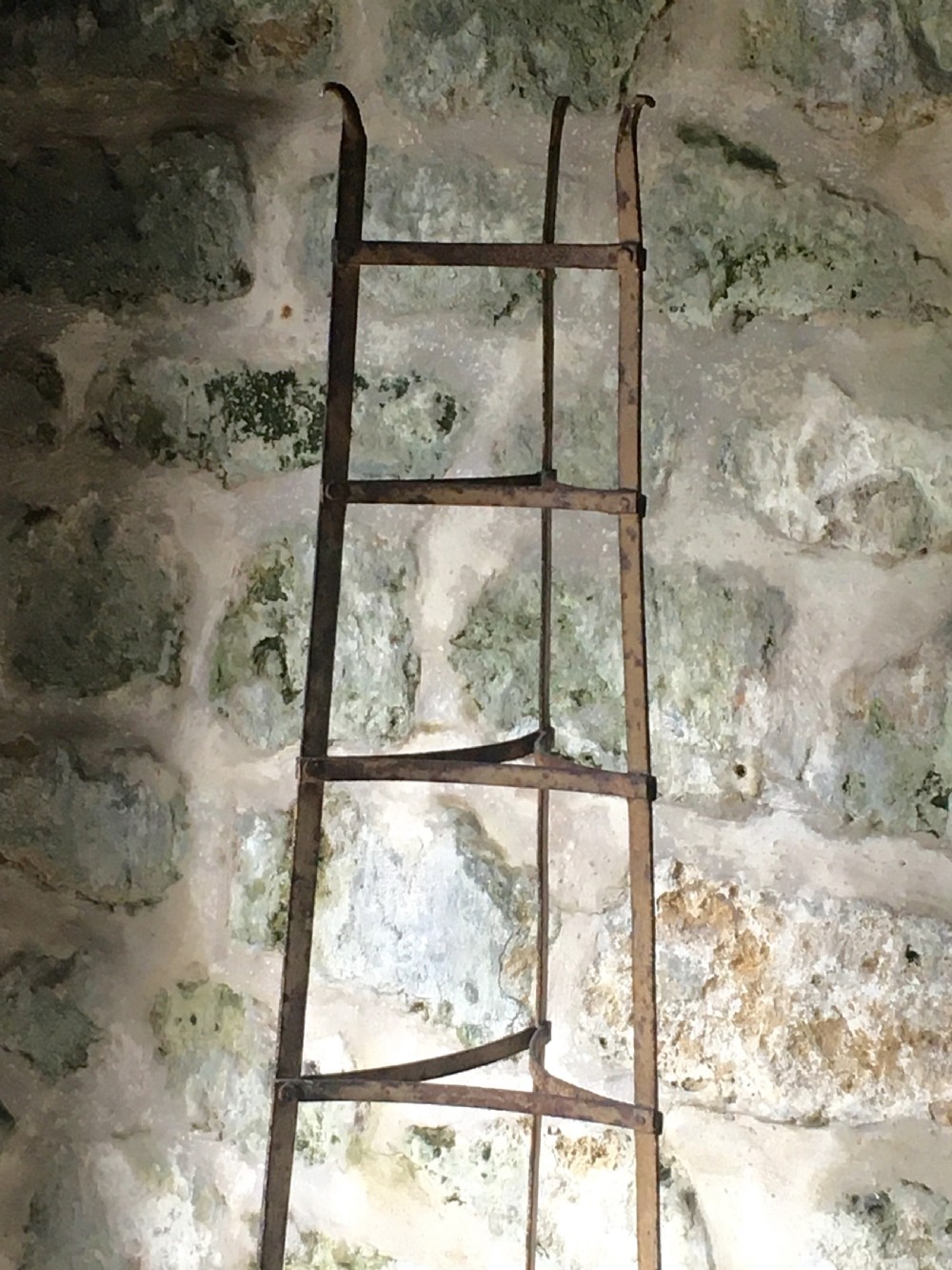 Tall painted pot stand View XII