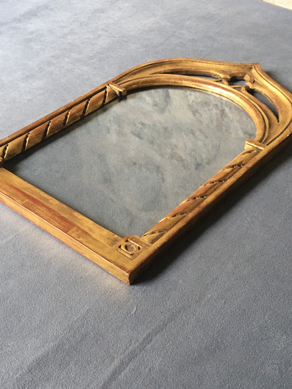 Gothic arch-topped picture frame View V