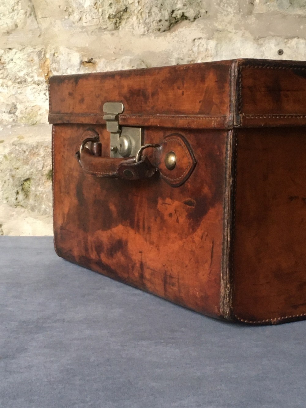 Luggage: Fine leather case View IV