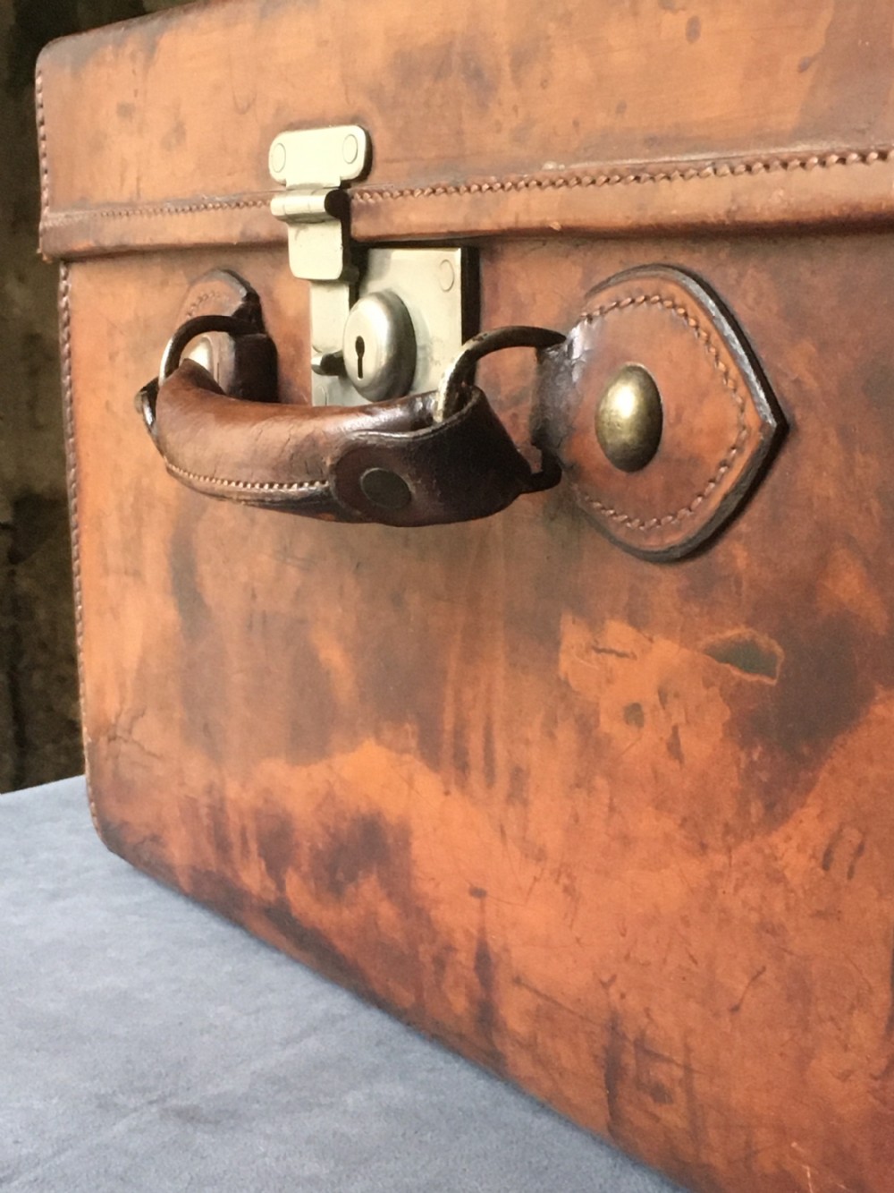 Luggage: Fine leather case View IX