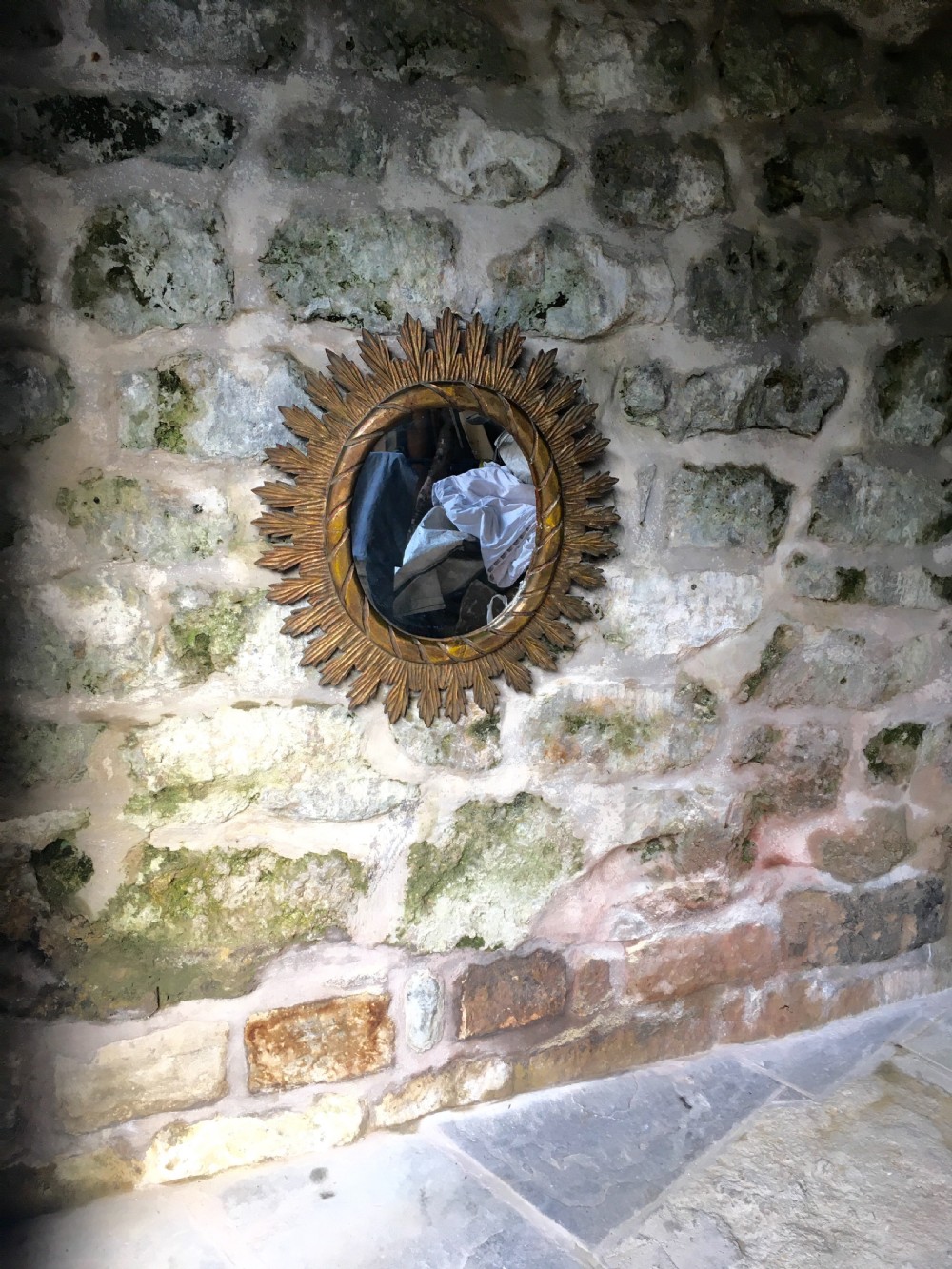 Giltwood oval wall mirror View V