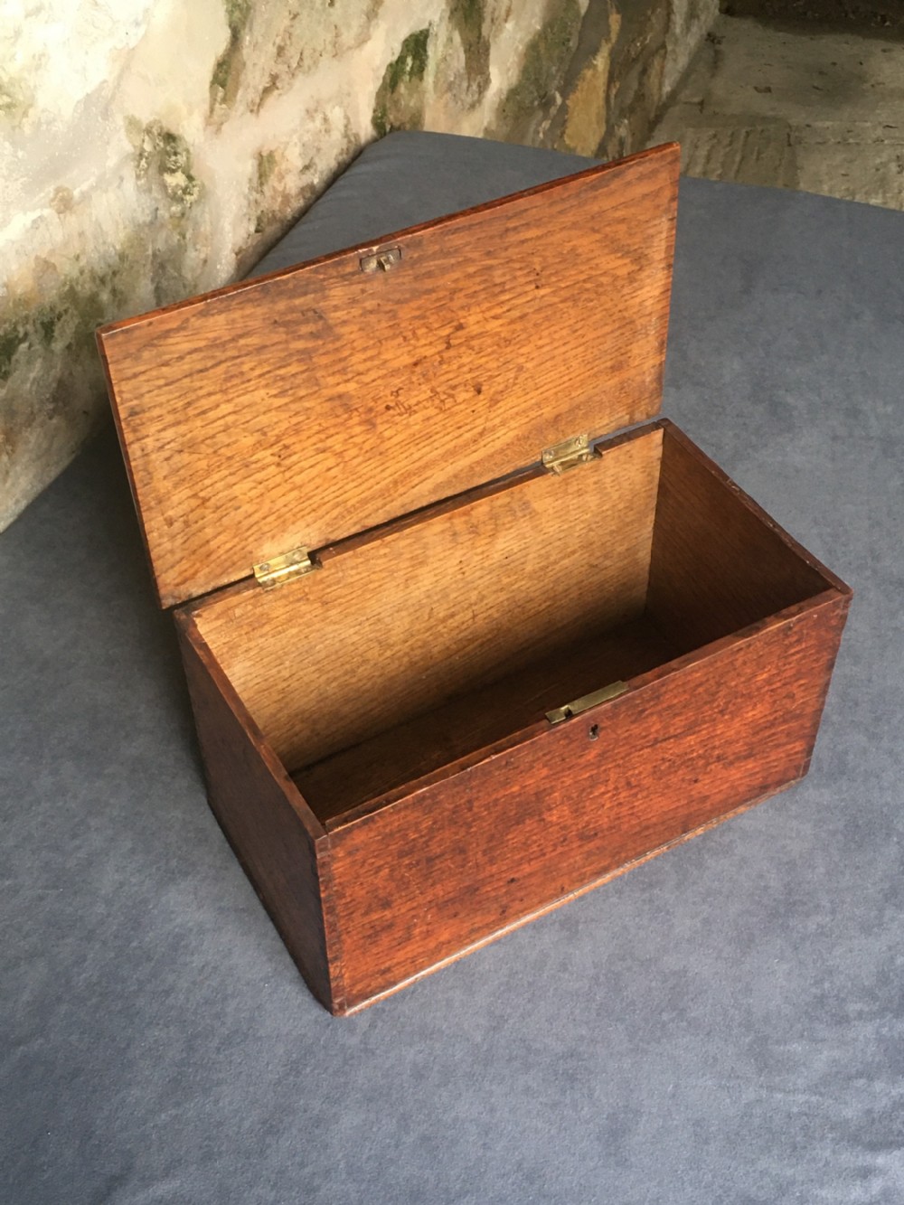 Miniature Georgian Trunk  View XVI