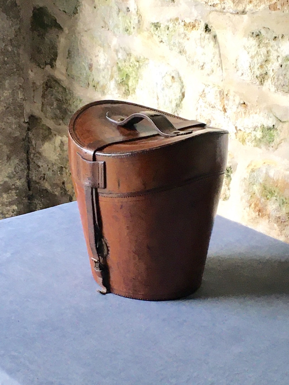 Army & Navy hat box  View VI