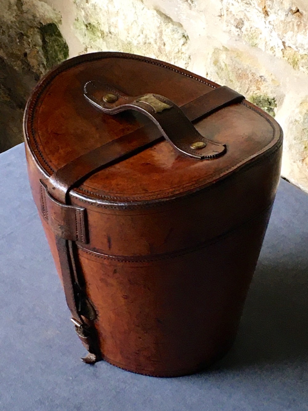 Army & Navy hat box  View VIII