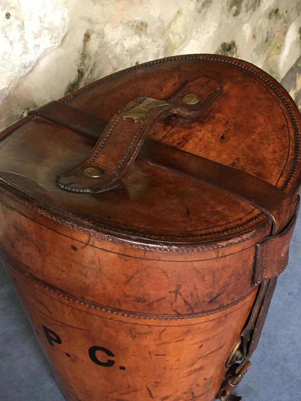 Army & Navy hat box  View XII