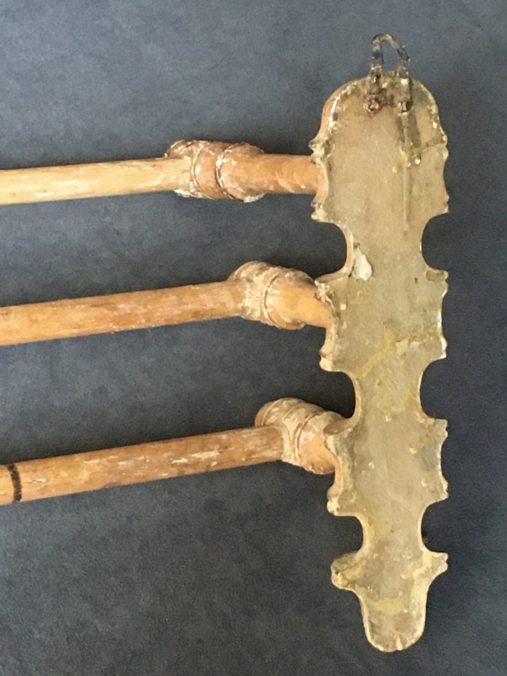 Victorian wall-mounted towel rail View XIV