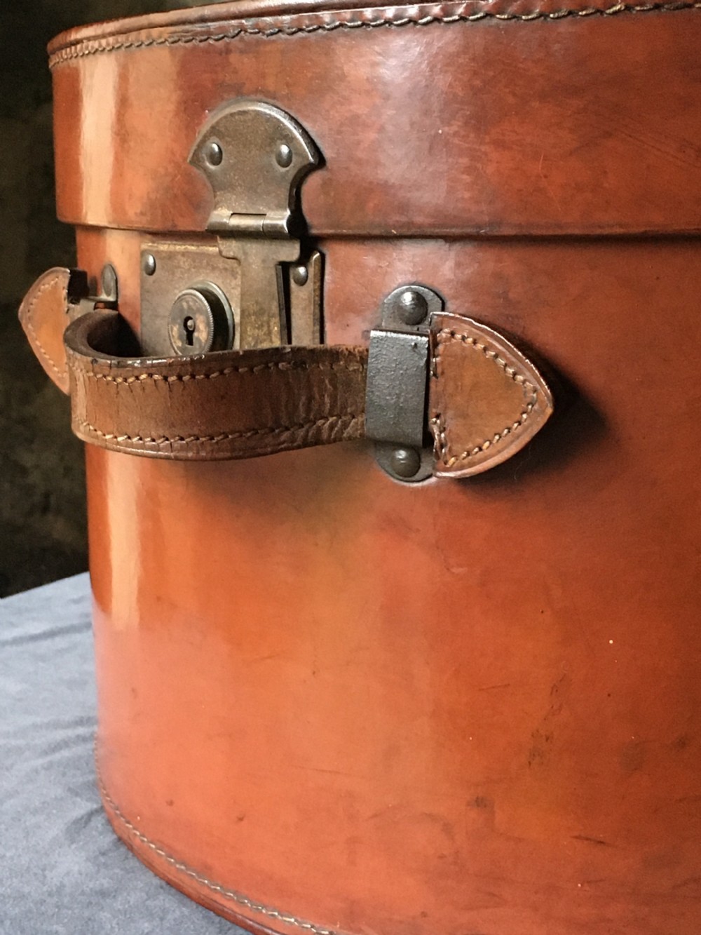 Top quality leather travelling case View VII