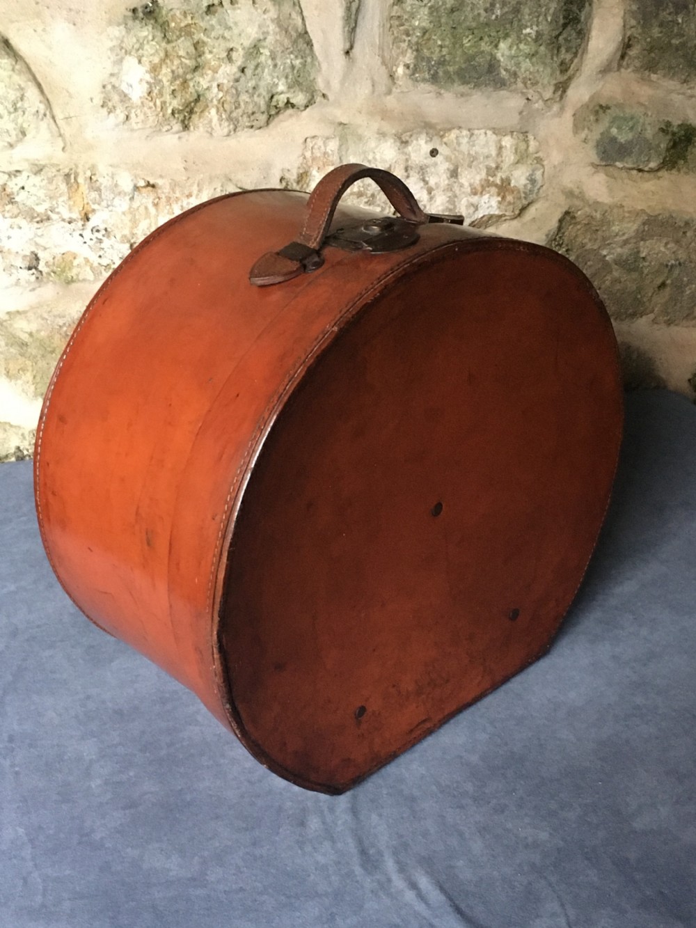 Top quality leather travelling case View XIII