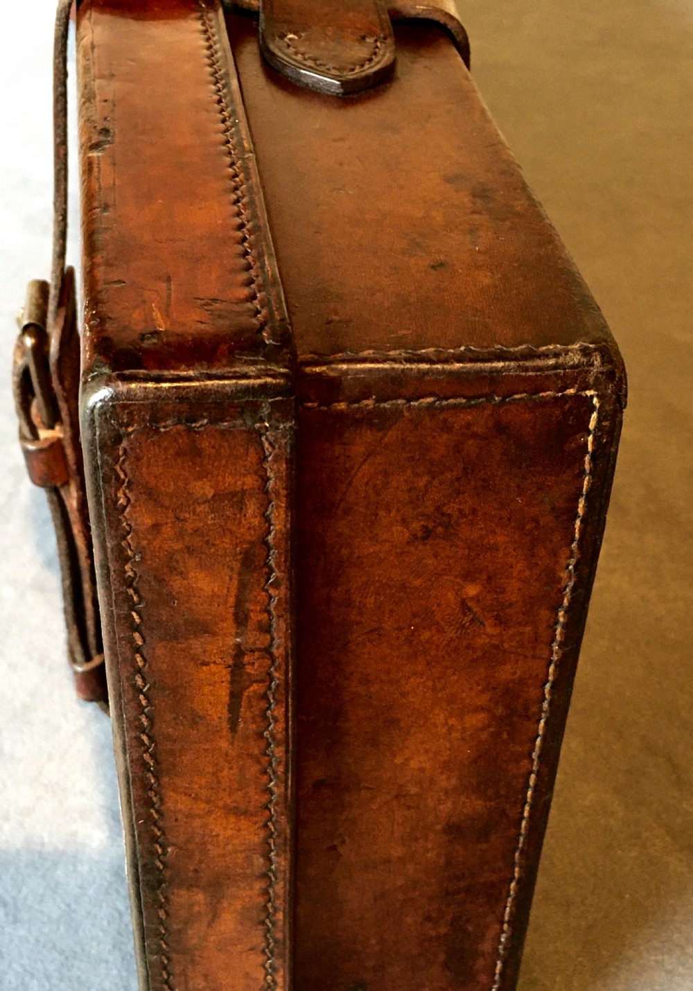 Vintage luggage: exceptional gun case View XVI