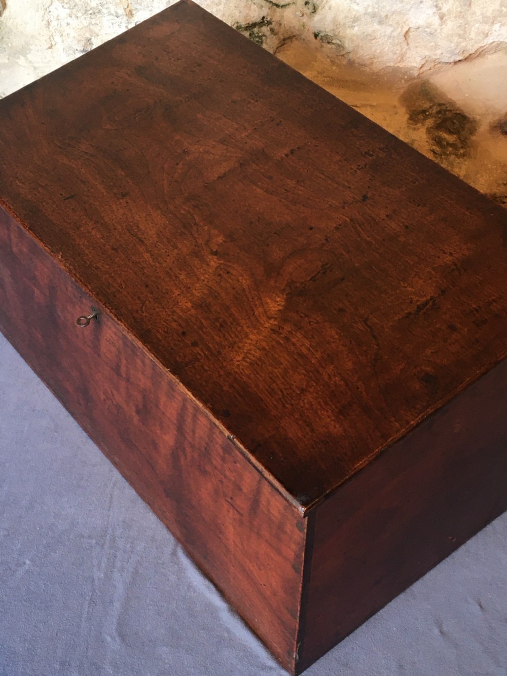 High quality storage trunk View XIV