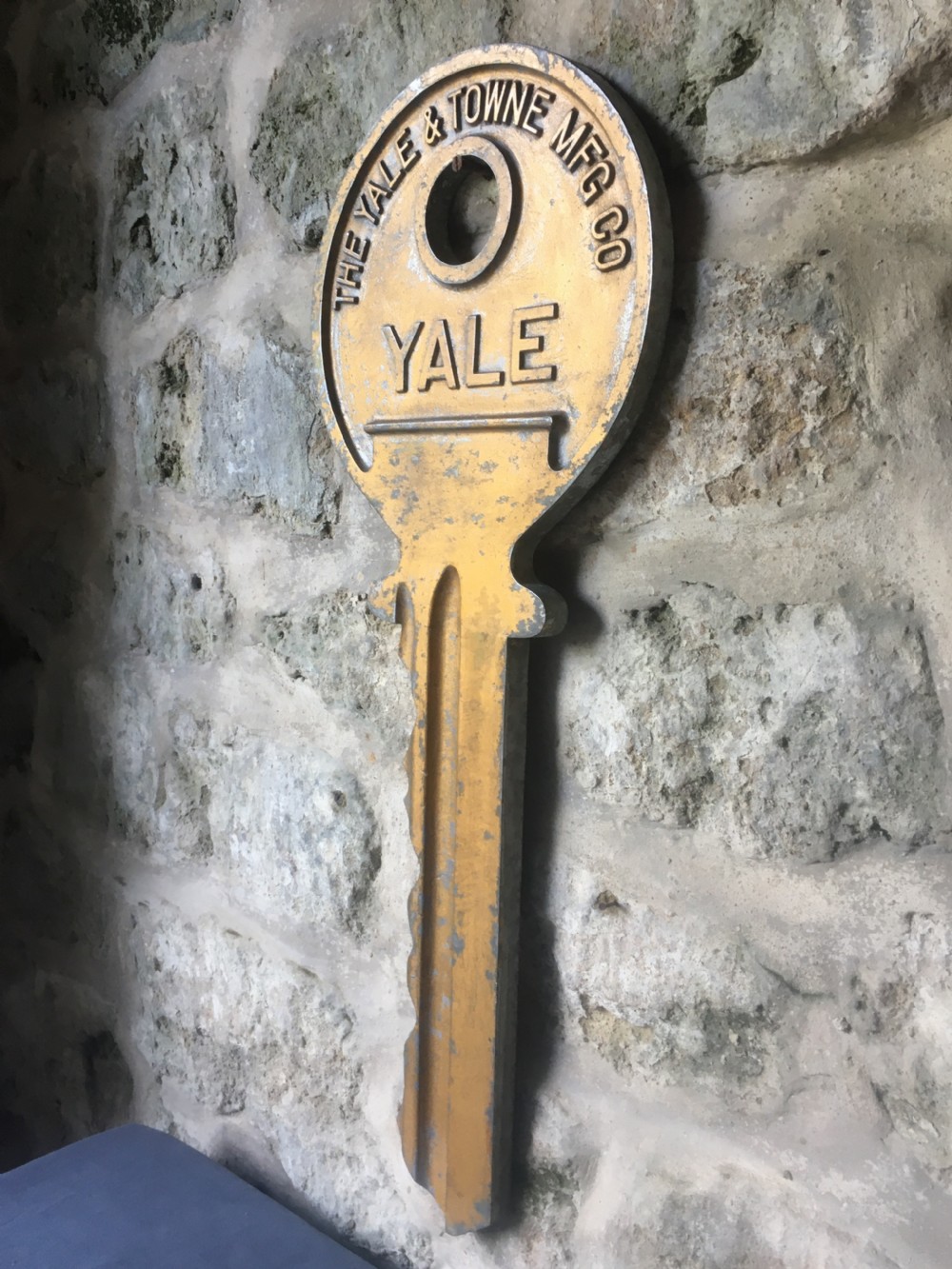 Metalware: Giant Shop Advertising Key View X