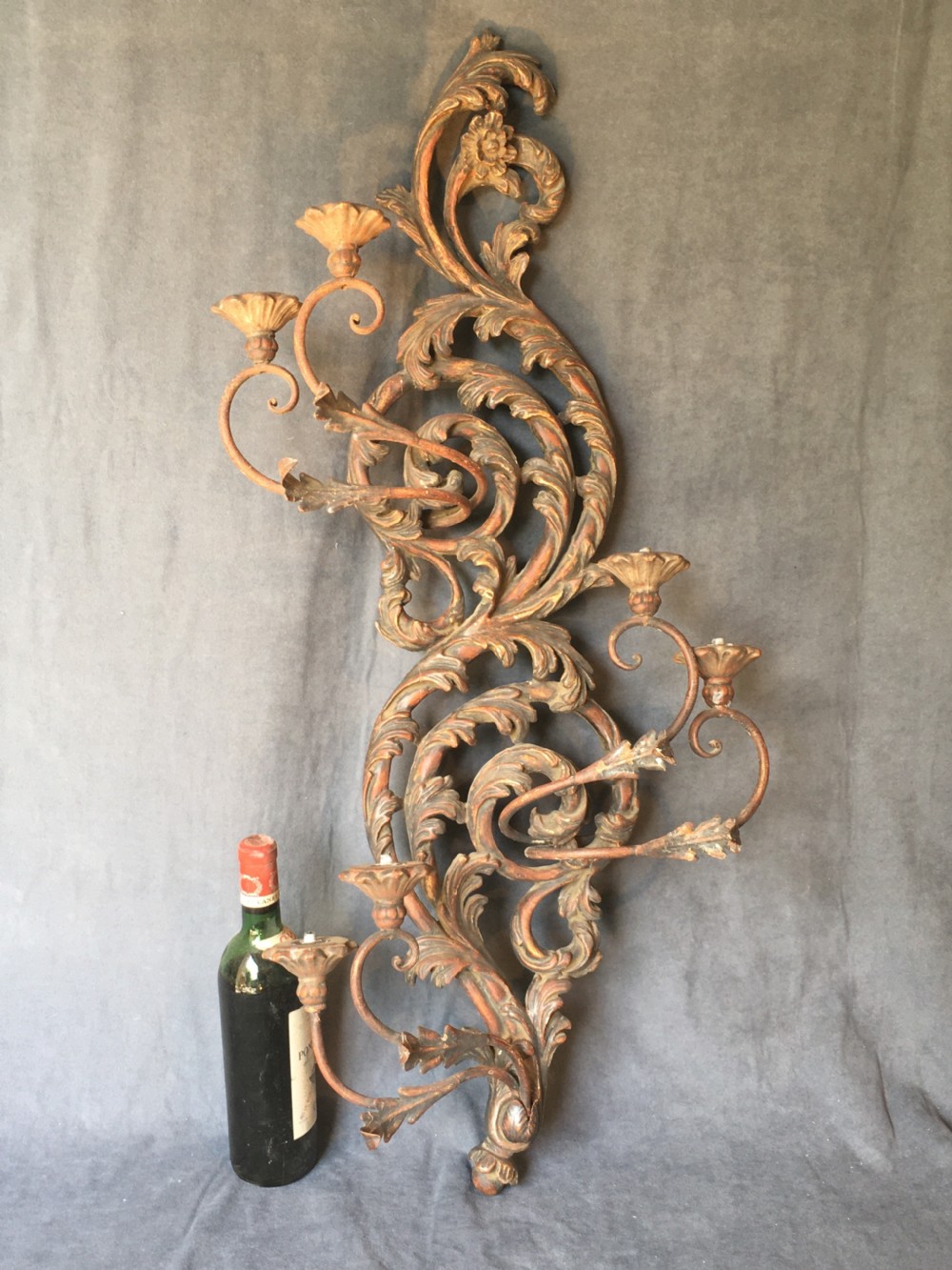 Magnificent wall sconce appliqué  View II