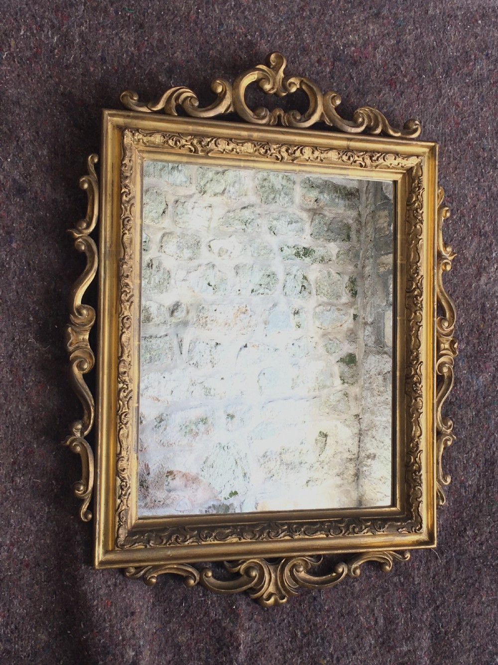 Attractive gilt framed wall mirror