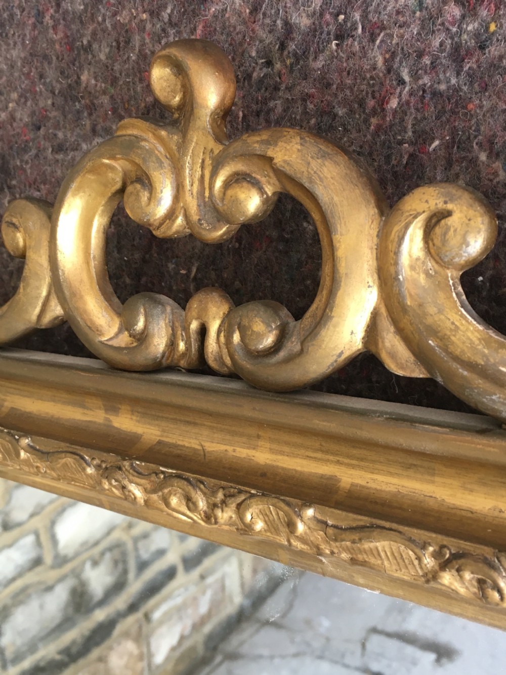 Attractive gilt framed wall mirror View X