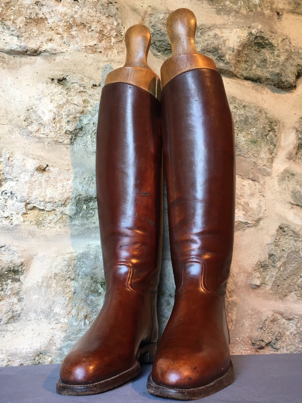 Very fine pair of riding boots View VII