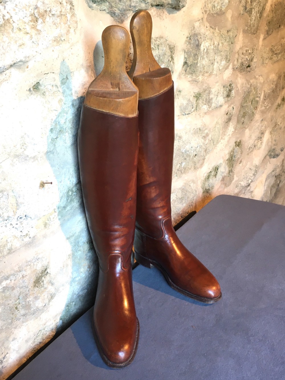Very fine pair of riding boots View XIII