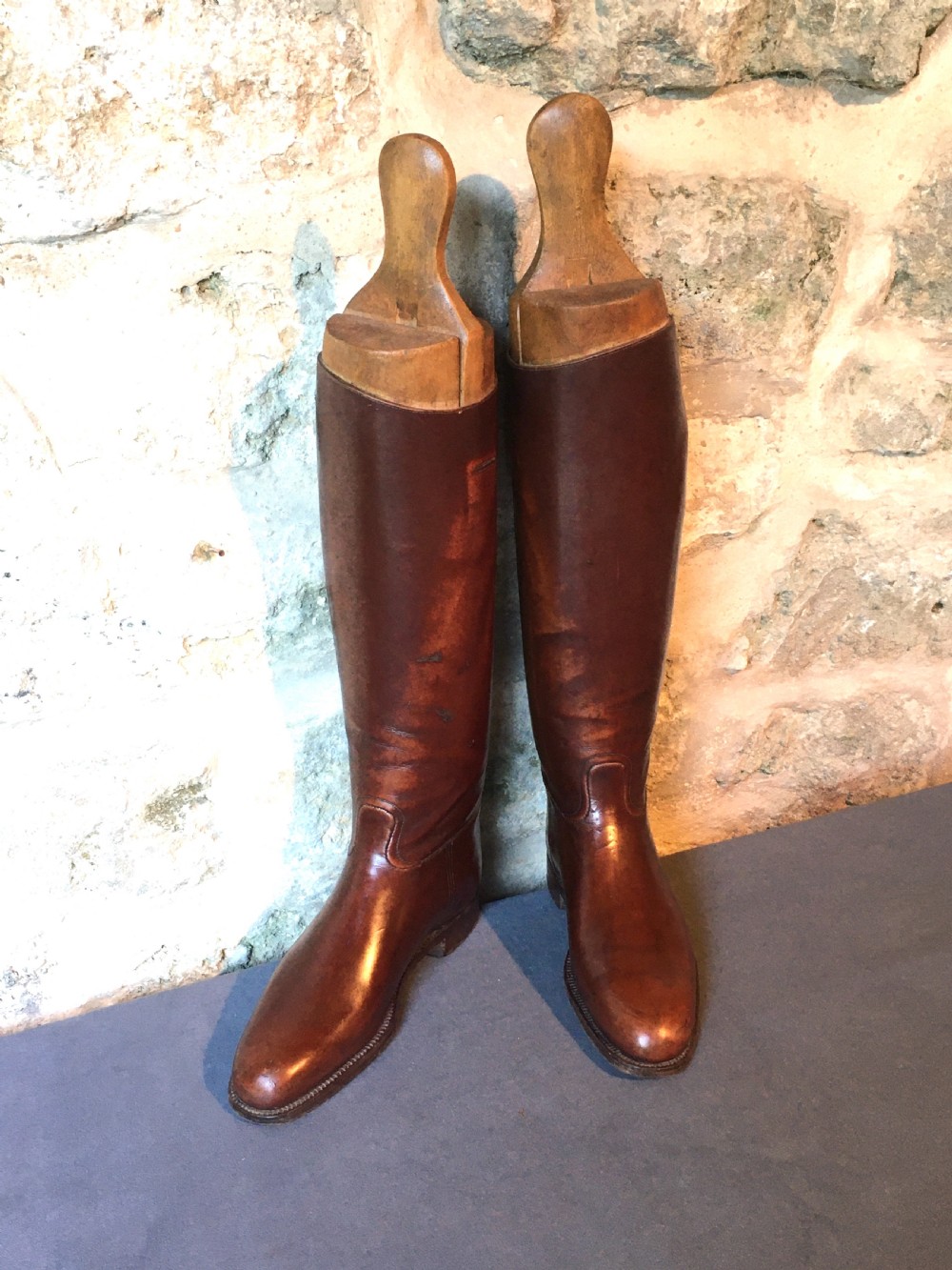 Very fine pair of riding boots View XIV