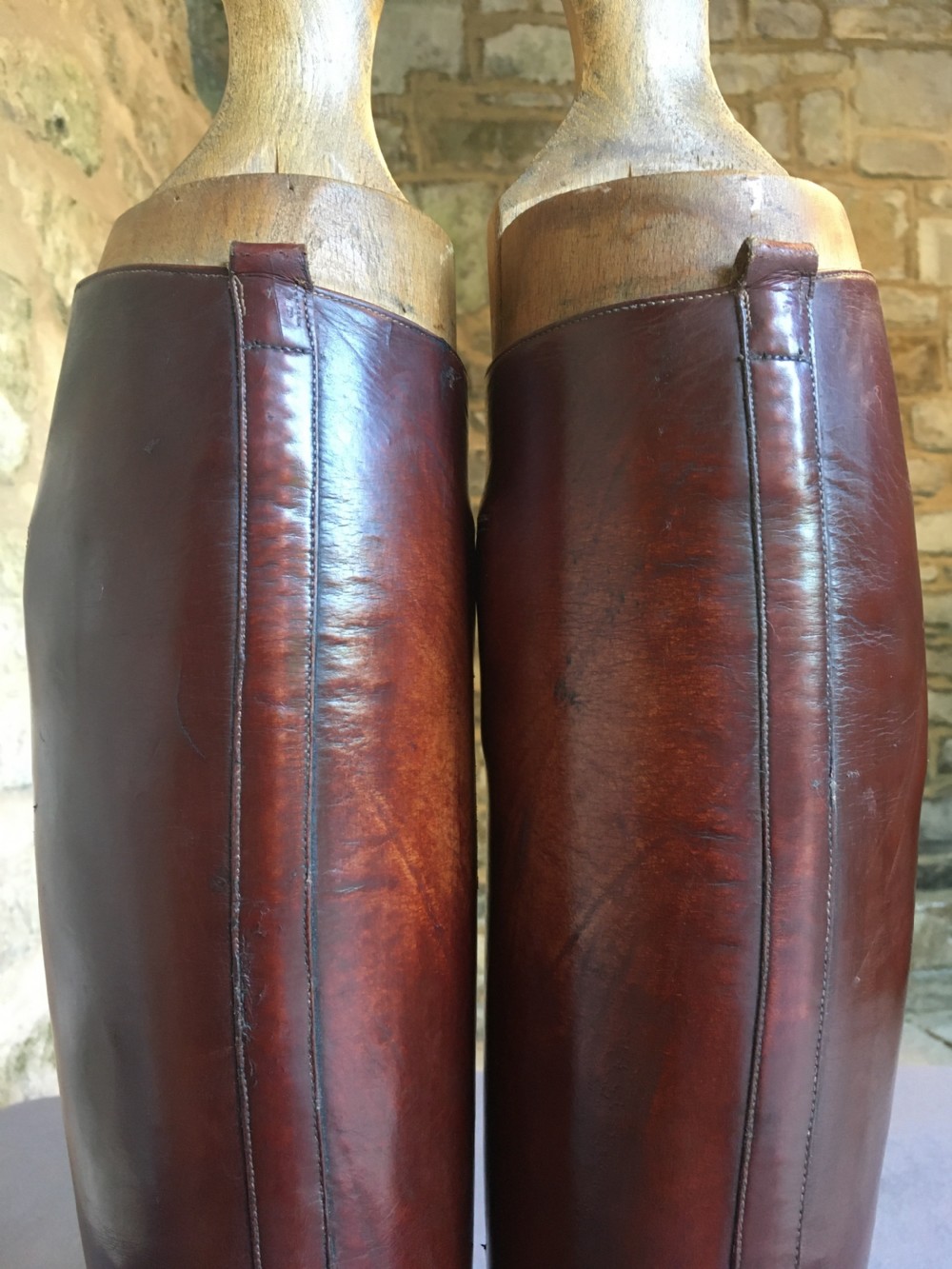 Very fine pair of riding boots View XXI