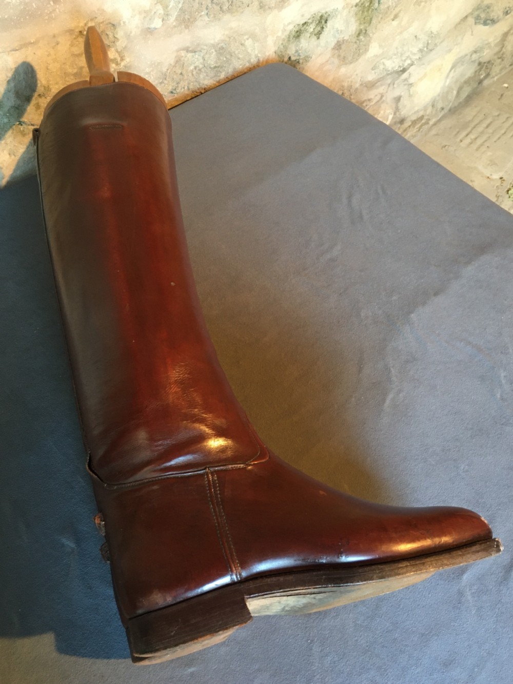Very fine pair of riding boots View XXVI