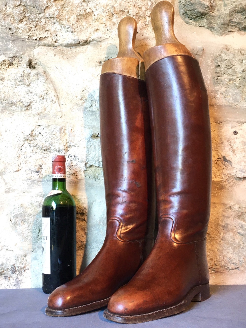 Very fine pair of riding boots View XXVII