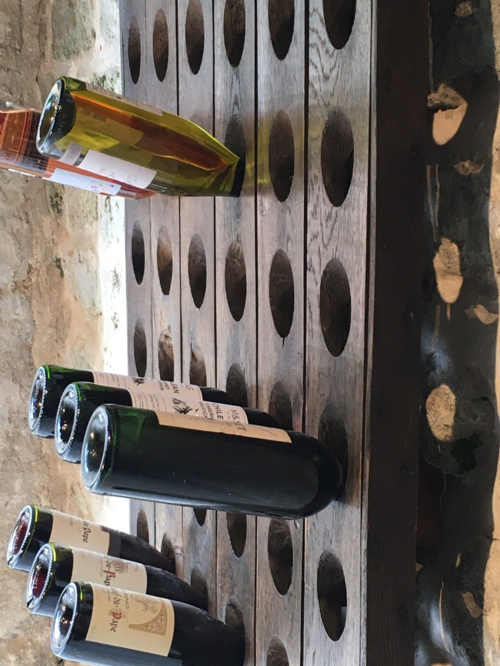 Wall-hanging 60-bottle wine rack View XXI