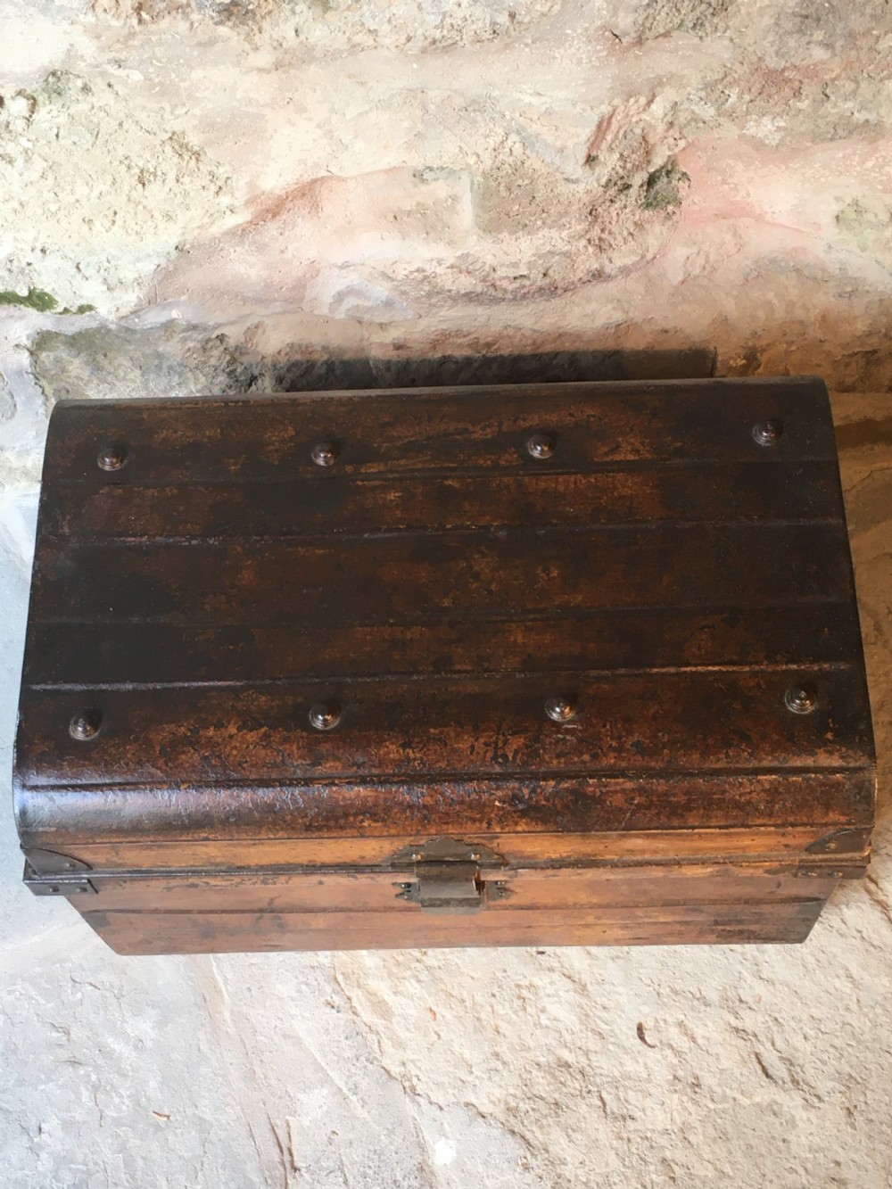 Painted Victorian storage trunk View V