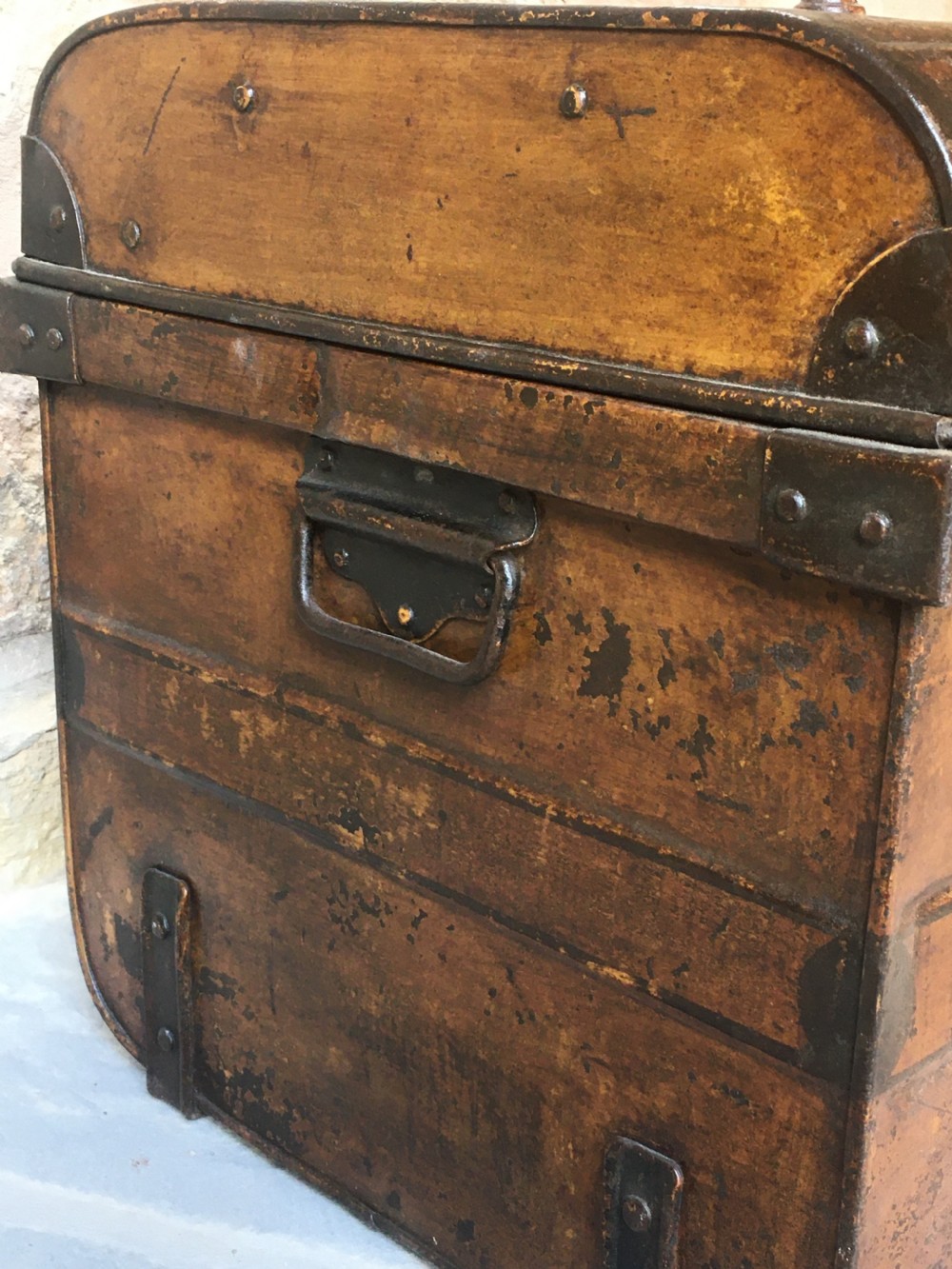 Painted Victorian storage trunk View VIII